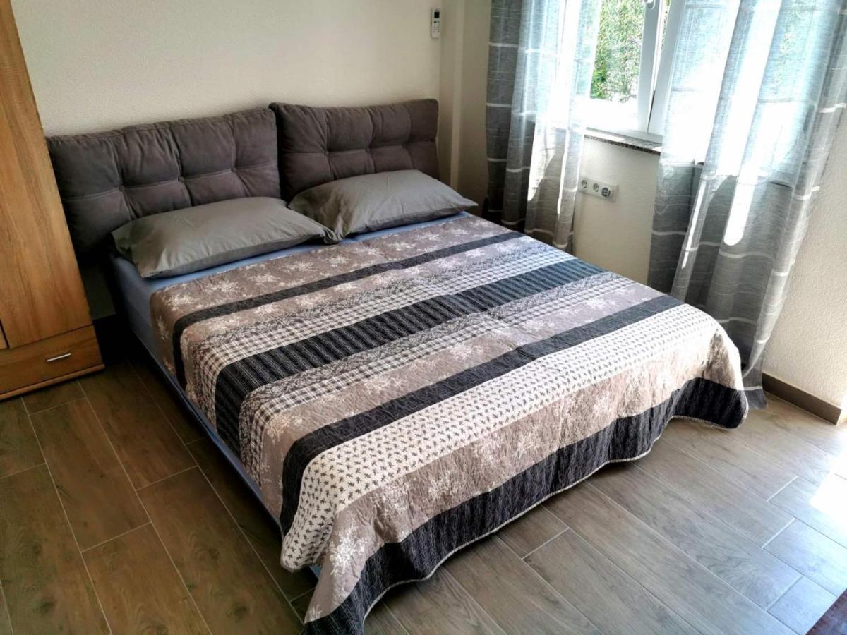 Apartments Lily เนอุม ภายนอก รูปภาพ